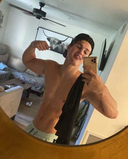 brysmaleidols:  Jacob Files