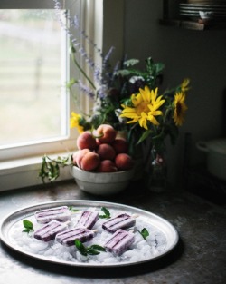 oldfarmhouse:“The yummiest summery popsicle recipe is on the