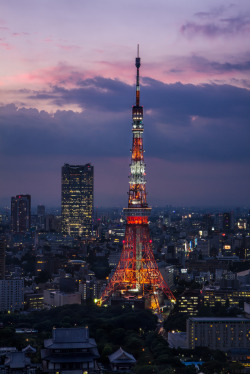 ourbedtimedreams:  Tokyo Tower Sunset by Sandro Bisaro on Flickr.