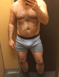 hairydaddyplease.tumblr.com/post/131558855423/