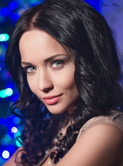 finofilipino:  La moza del día es la rusa Angelina Petrova.