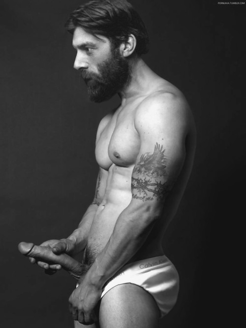nakedpicturesofyourdad:  A reader just alerted me to this person. Anybody know who it is? Hilariously a reverse Google image search suggested that his name is Ezra Pound. Which would be a great porn name although not one that I can find any evidence of.