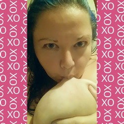 44icup:  #selfie #bbw #plussized #blueeyes #pierced #bigboobs