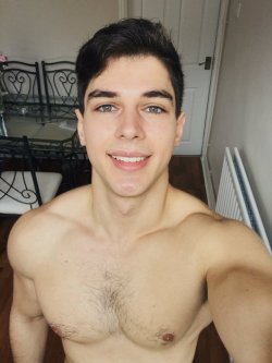 amateurbbackgay:    want more?