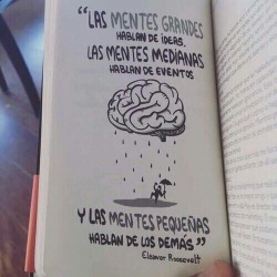 somospandaspordentroyporfuera:  Toda la razón -Una chica invisible. 