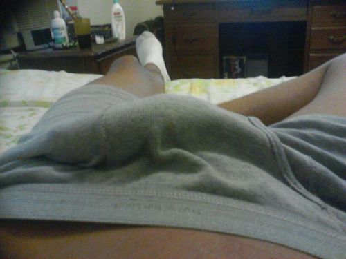 srt8guyssexting:  had a nice jerkin vid of him â€¦sorry tumblr will remove it if I put it up