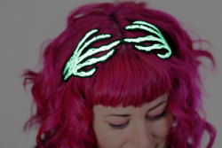 sosuperawesome:  Hair Accessories -including glow in the dark