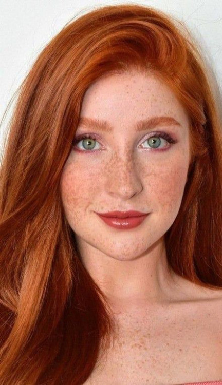 fleur-angedesir: Madeline Ford