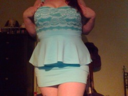 missfreudianslit:  What is Miss Fiona wearing today? My new dress