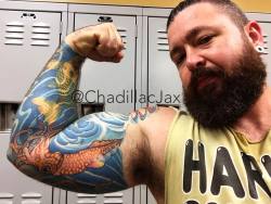 chadillacjax:  Erms! #armday #biceps #flexfriday #musclebear