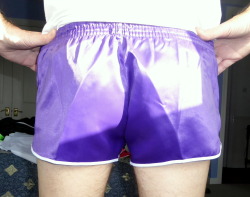 mrshorts:    ADIDAS SHINY GLANZ SATIN NYLON VENTEX RUNNING SHORTS 15 