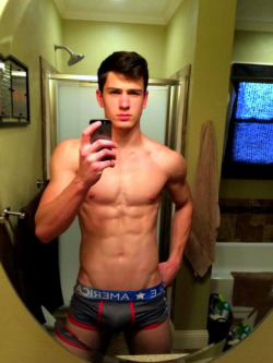 ksufraternitybrother:  KSU-Frat Guy: Over 70,000 followers and