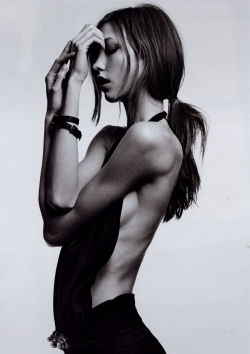  Karlie Kloss shot by Hedi Slimane for Vogue Japan 2012 