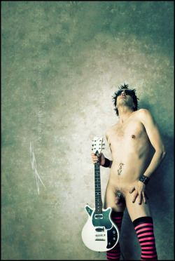 blueguitar:  by Steven Perry.