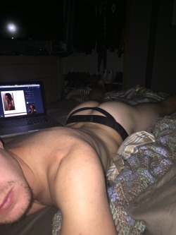 manthongsnstrings:  Y-backs look great on guys