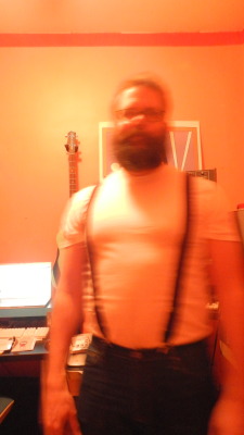 bearsinsuspenders:  I like guys wearing suspenders so I thought