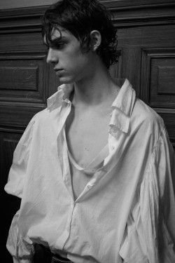 justdropithere:Serge Sergeev by Marie Déhé - Backstage at Ann