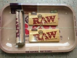 smokethesativa:    Raw Rolling Tray + Raw 110mm Roller + Raw