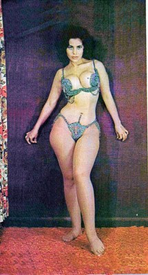 kafkasgirlfriend:  burlesquemermaids:    María del Rosario