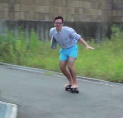 imverykawaii:  when she only dates skater boys 