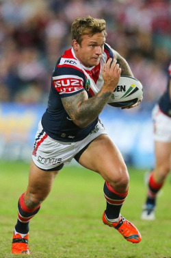 maleathleteirthdaysuits:  roscoe66:  Jake Friend of the Roosters