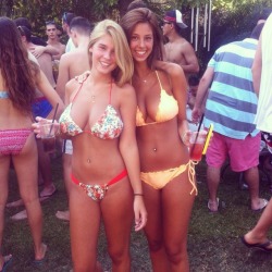 Two beauties in bikinis