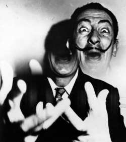 pubertad:  Salvador Dalí by Weegee, 1950     I love this man