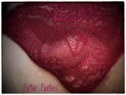 pattiespics:  Wacoal Panties today. Up close and personal   You