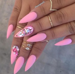 bey0nceknowles:  glamcocoa:  ♡glamcocoa.tumblr.com♡  Xx