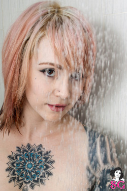 sets-abridged:  Casper - SuicideGirls - ‘Rinse Off The Night’