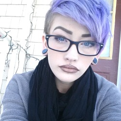 randomlesbian:Here enjoy some pictures of me. ❄