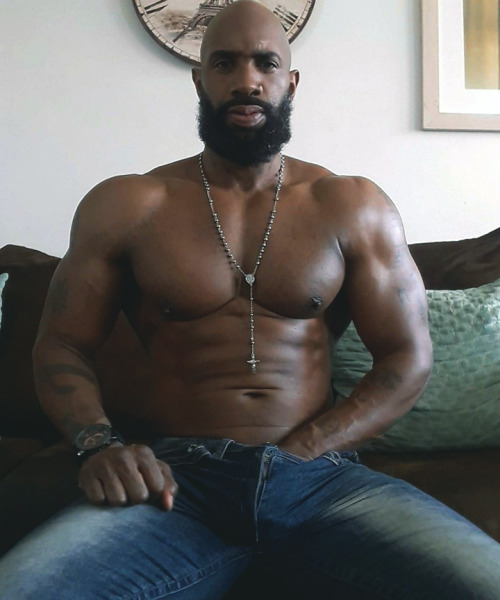 duvalfreakdude:  brotherboy1959:  jtjsc:  Lemme help👍🏿👍🏻