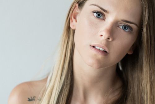 hvonhphotography:  Model: Maria B. (VIA Model)  â¤ï¸