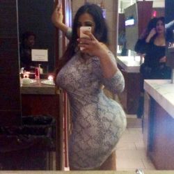 supaman410:  It’s Massive Curves Monday with the curvaceous