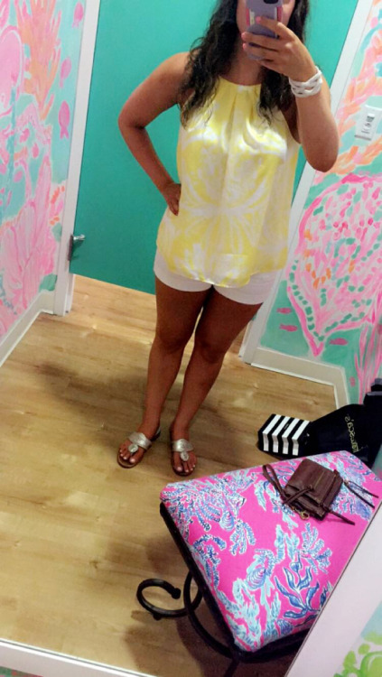 sunny–state-of-mind:  trying not to spend my whole paycheck (how cute are these fitting rooms?!)