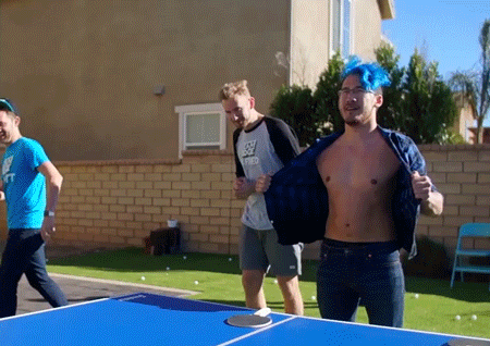 punkpinkiplier:  Ryan defends Mark’s pretty face in the new Team Edge video  I’m a sexy beast