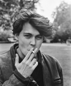 genterie: Young Johnny Depp