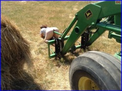 maryhillsblog:  My uncle worked for John Deere, but I never saw one of these fucking machines. Darn!!!  Mary  xoxoxoxo