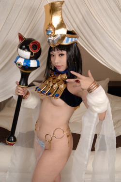 erotic-cosplay:  Erotic Queen’s blade cosplay - Egipcia