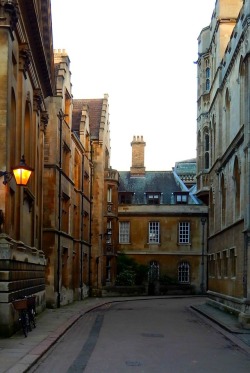 fuckitandmovetobritain:  England: Oxbridge [Oxford + Cambridge]