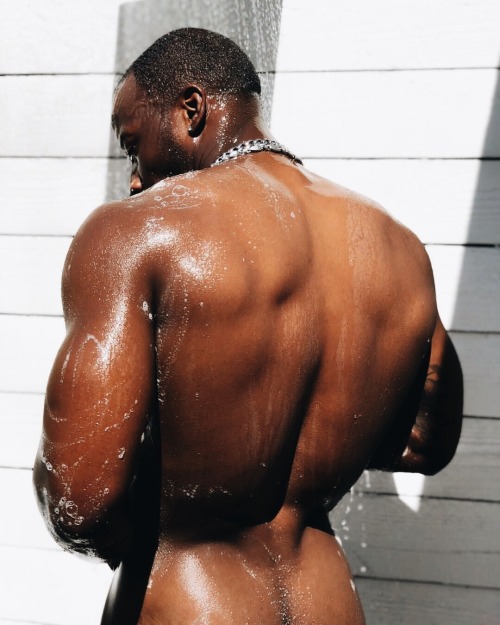 nununiverse:Branden Mitch