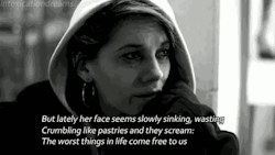 my-ugly-secrets:  And they say shes in the class a team stuck