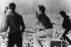 amanuenses: The Clash at Rock Against Racism (Victoria Park,