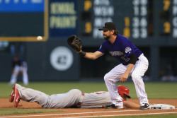 Matt Carpenter&rsquo;s cute tight bubble ass!