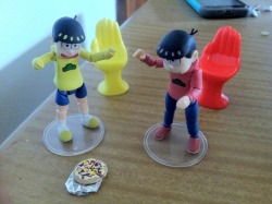 karamatzu:The boys wanted some pizza. (^-^) Pizza made from polymer