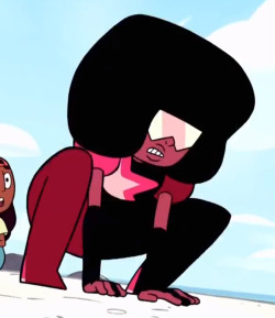 garnetoftheday:  Today’s Garnet of the Day is brought to you