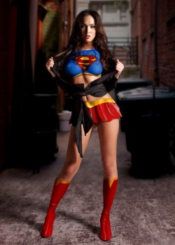 femalesuperheroes:  Megan is Superwomanby VenusIsInExtasy
