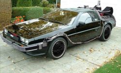 elbrutoepico:  davincismurf:  #knightrider #delorean #backtothefuture