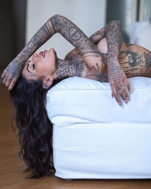 Insatiable taste for tattooed ladies