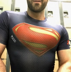 captnspandex:  Ready to face the day! #superman #spandex #lycra